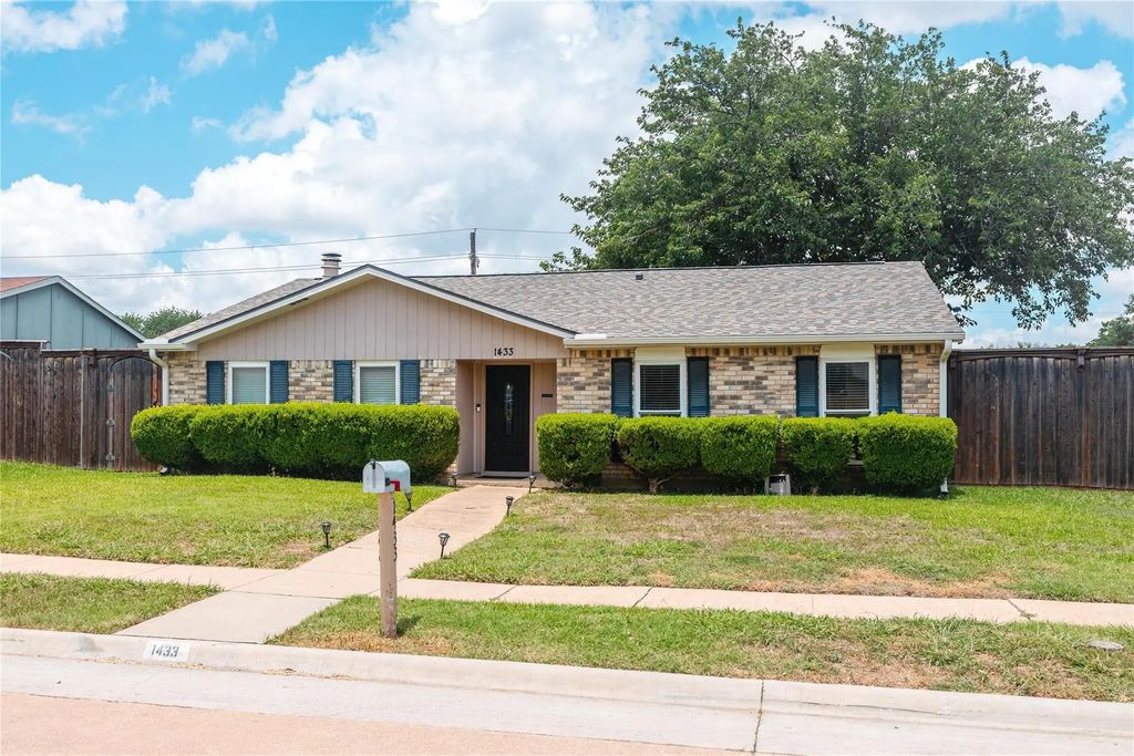 1433 Coffeyville Trail, Plano