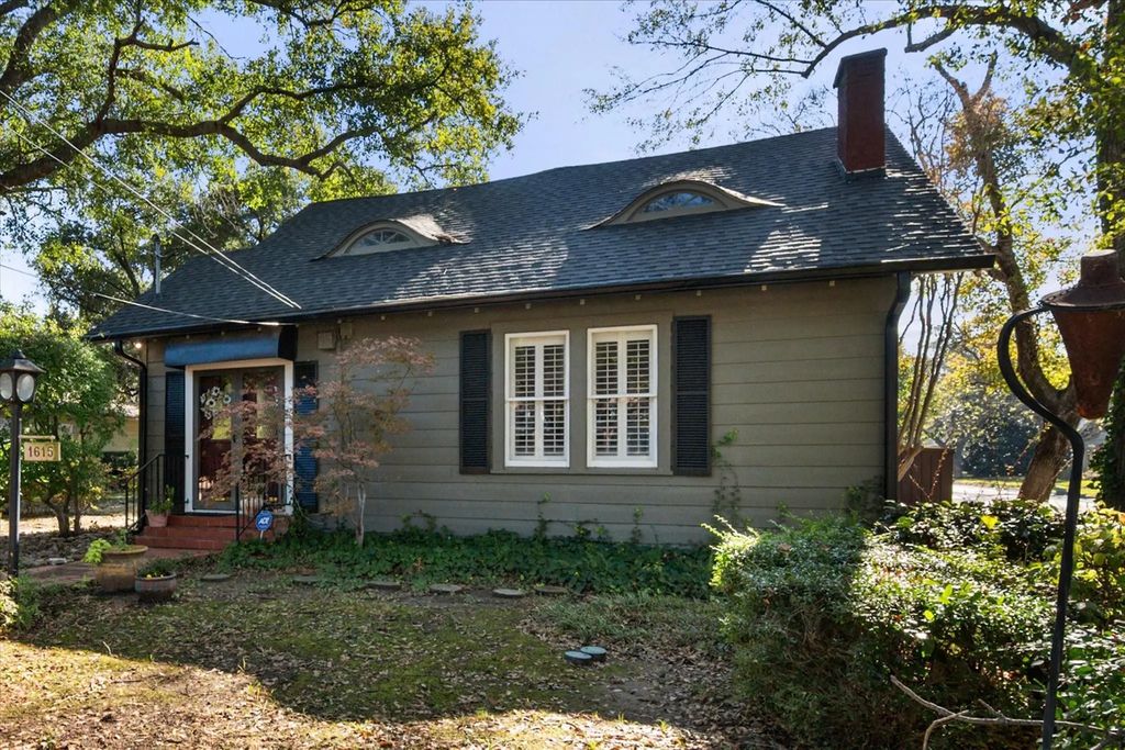 1615 Elmwood Avenue, Corsicana