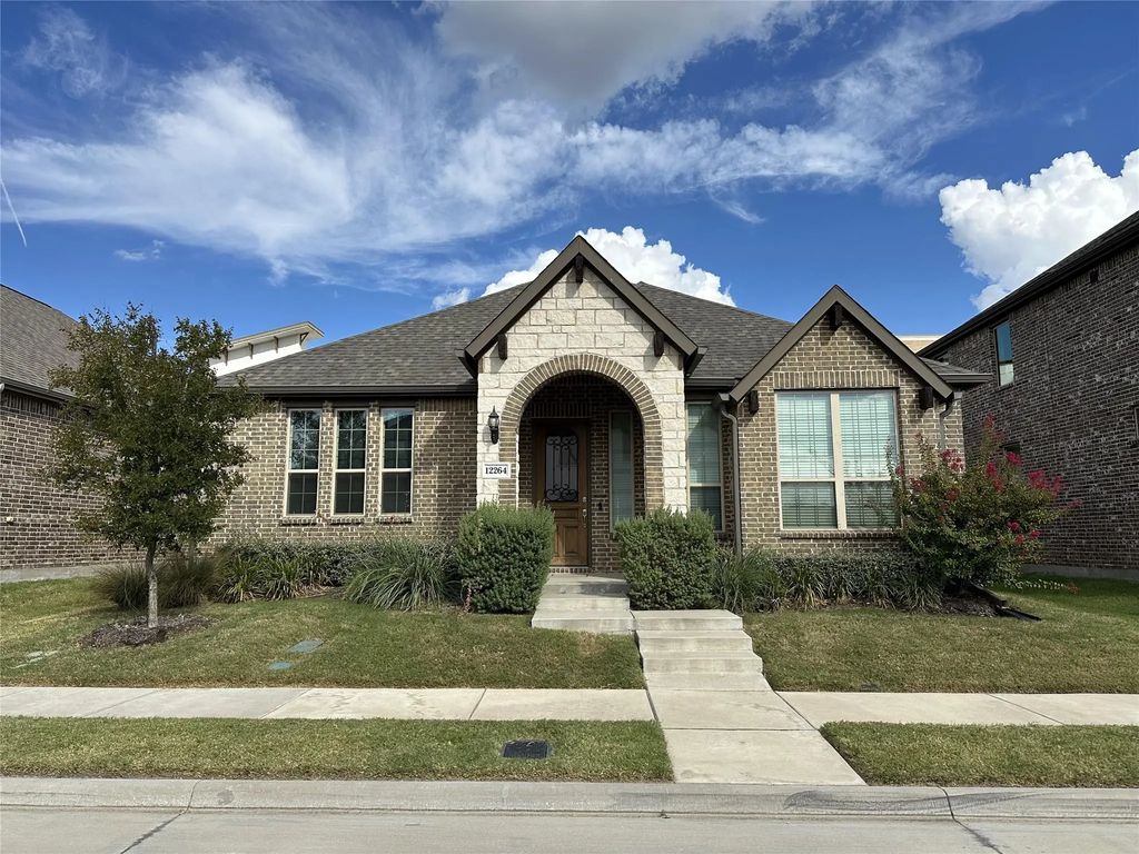 12264 Blackburn Way, Farmers Branch
