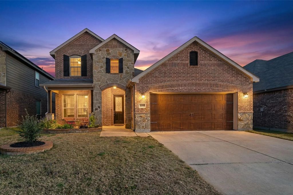 5640 Spirit Lake Drive, Fort Worth