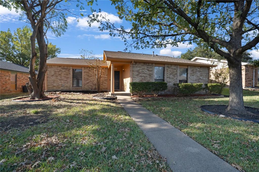 4601 Las Hadas, Mesquite