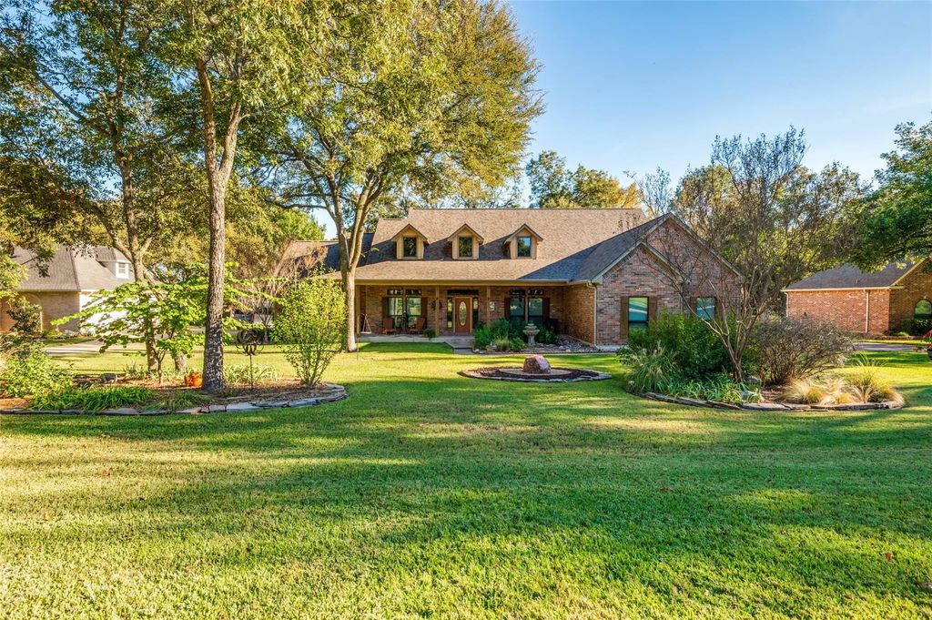 1838 Plum Creek Drive, Midlothian