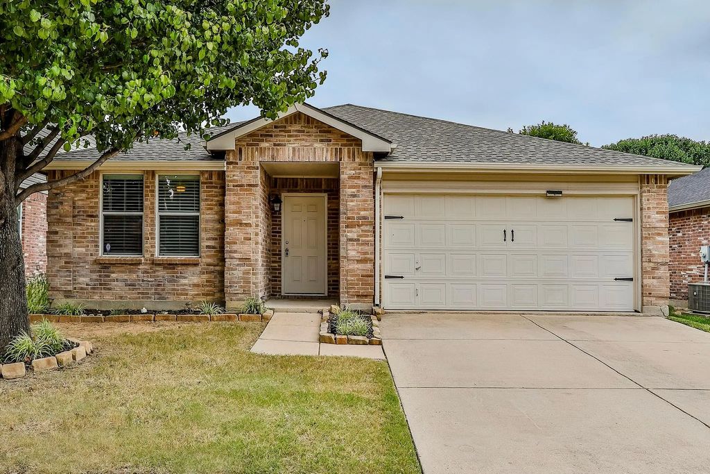 16600 Jasmine Springs Drive, Fort Worth
