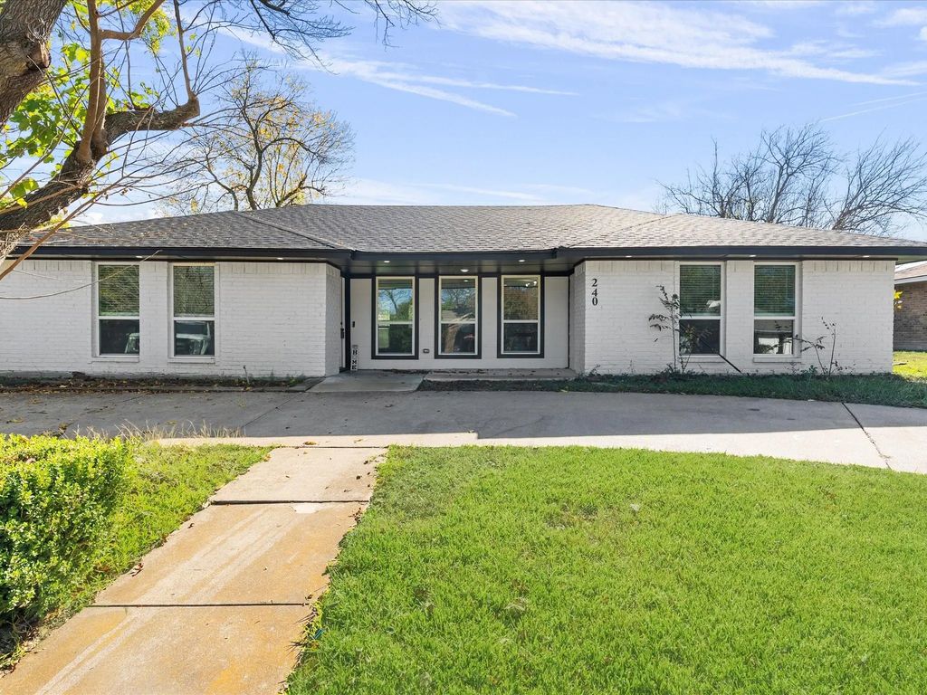 240 Wesley Drive, DeSoto