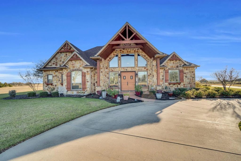 217 Hunter Pass, Waxahachie