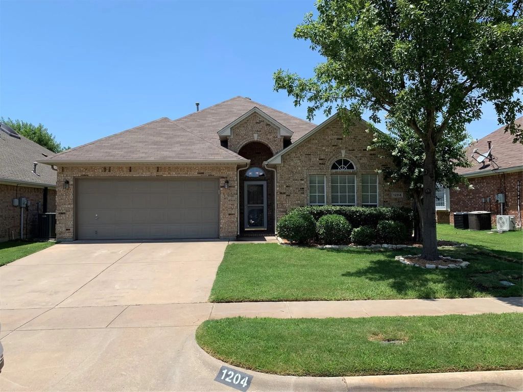 1204 Andromeda Way, Arlington
