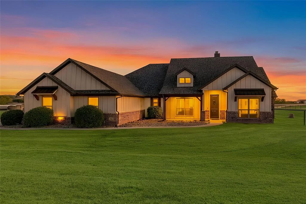 1062 Caballero Court, Weatherford