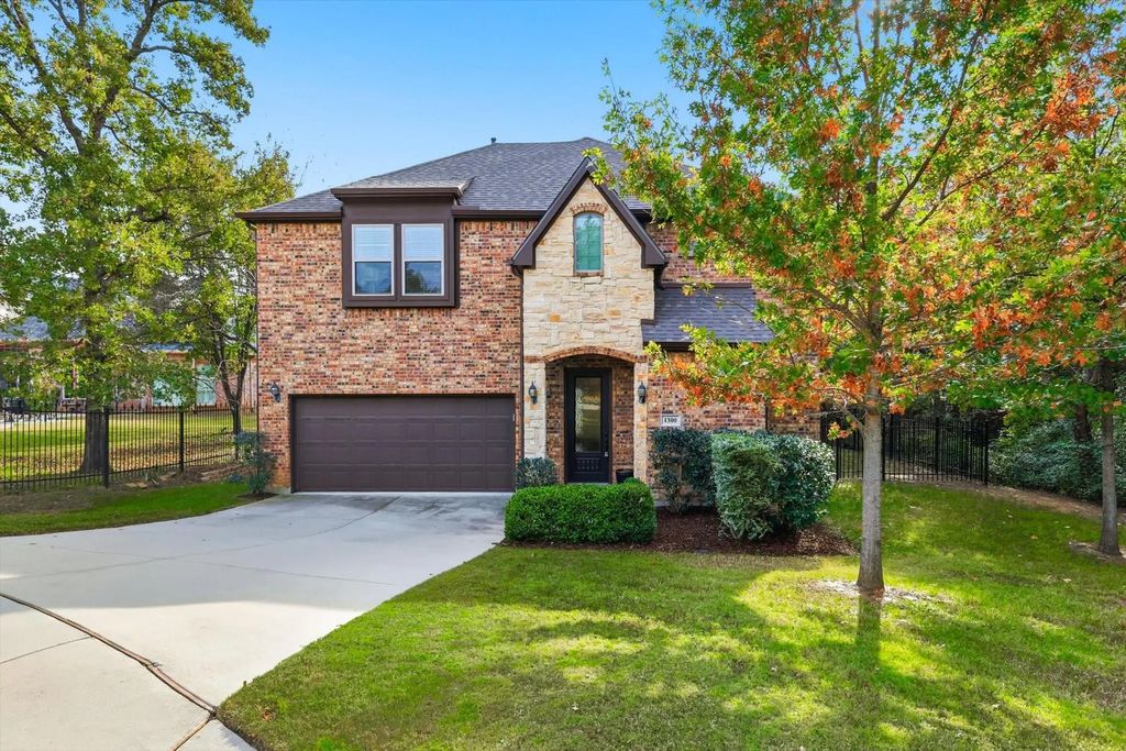 1300 Shards Court, Corinth