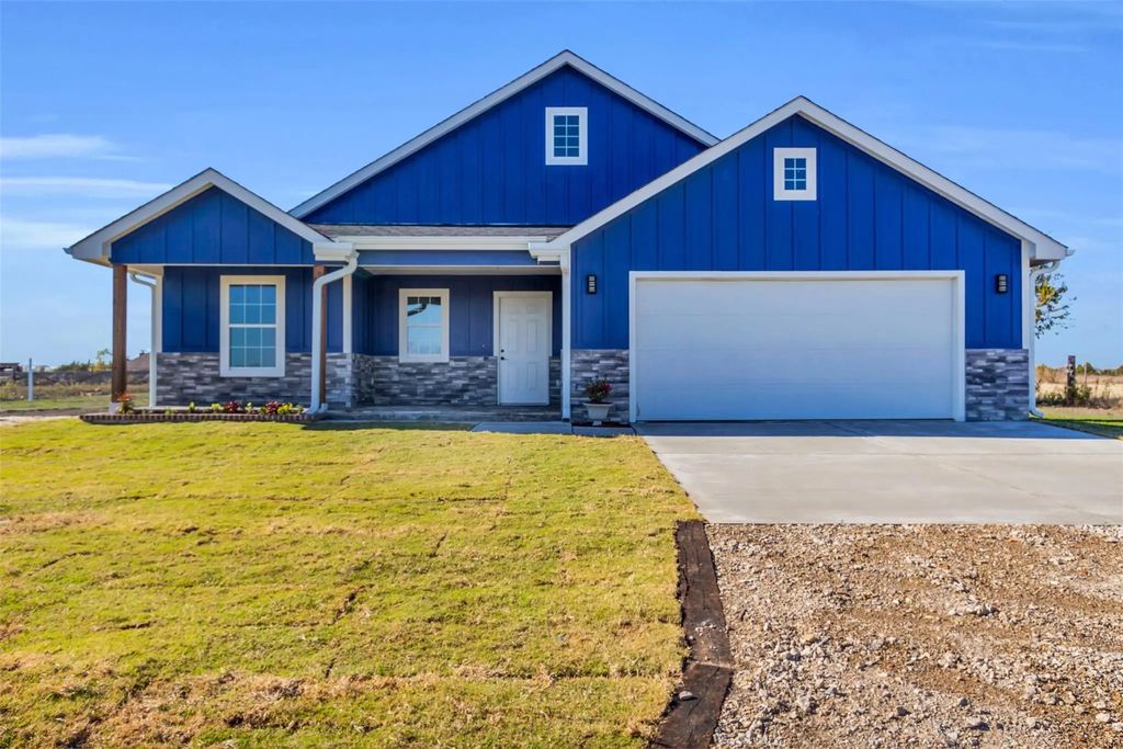 1056 County Road 2726, Caddo Mills
