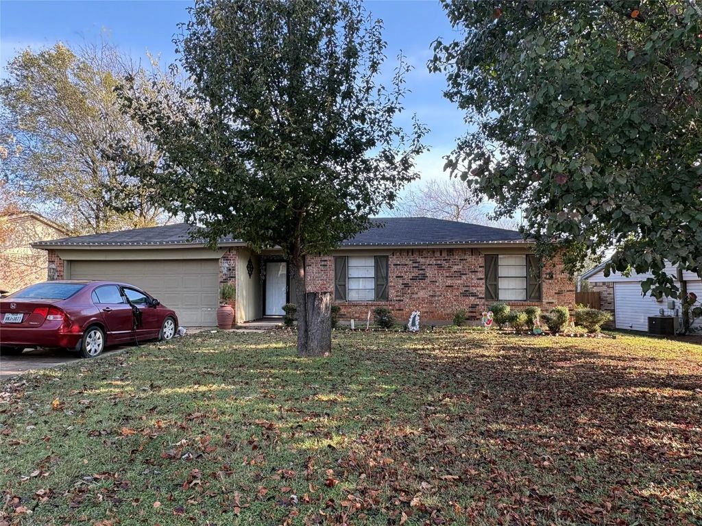 1411 Clearfield Drive, Cleburne