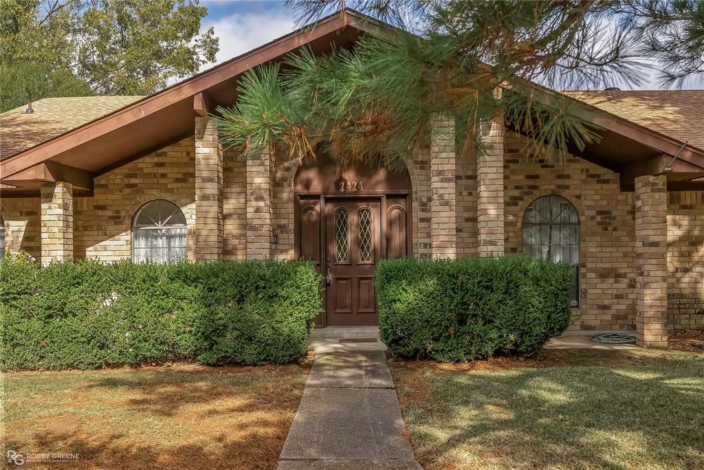 2424 Somersworth Drive, Shreveport