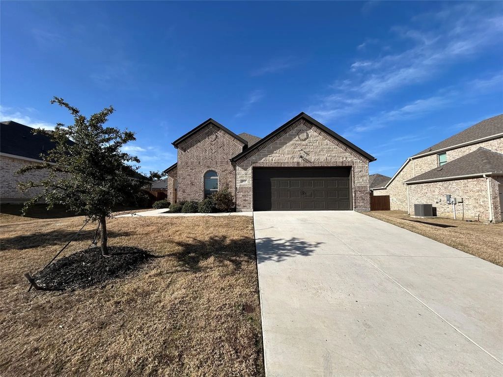 505 Reatta Drive, Justin