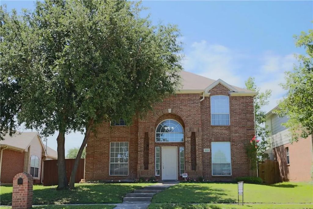 2021 Reddenson Drive, Carrollton