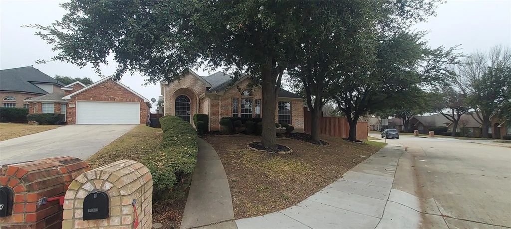 4102 Midrose Trail, Dallas