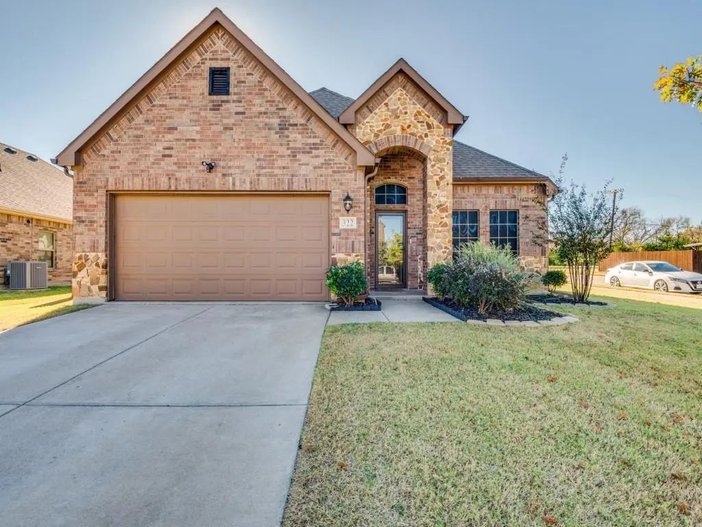 322 Pecos Drive, Crandall