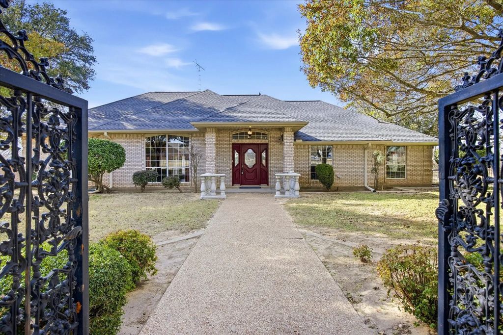 2866 S State Highway 108, Stephenville