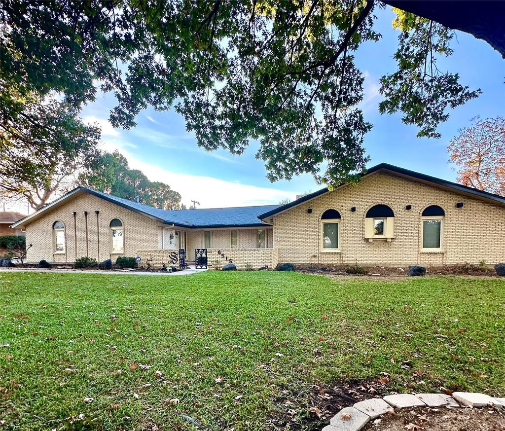 6515 Ridgeview Circle, Dallas