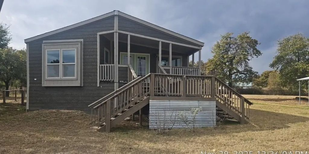 221 Farmhouse Road, Springtown