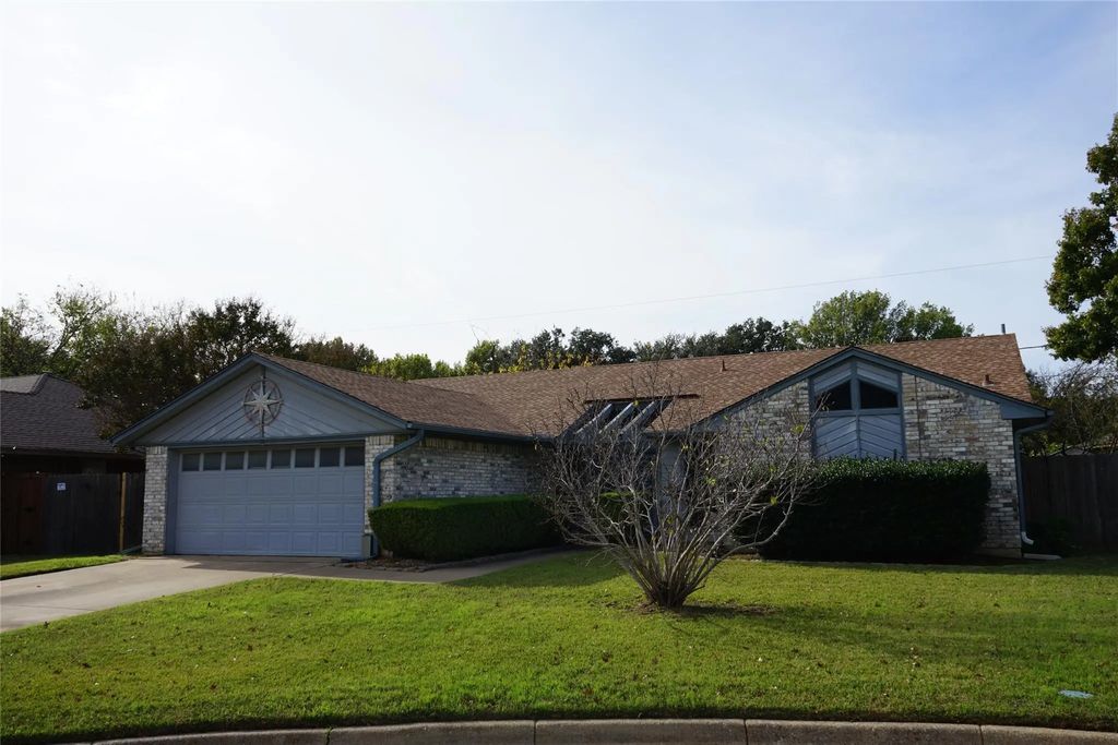 5104 El Rancho Court, Arlington