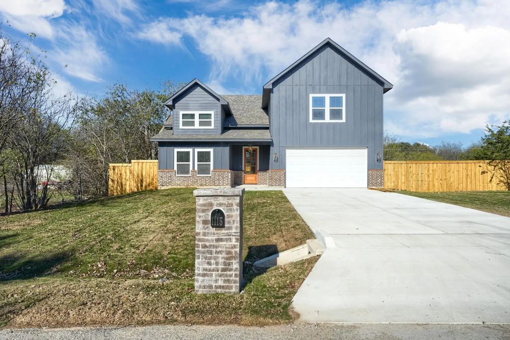 1115 Bell Street, Arlington