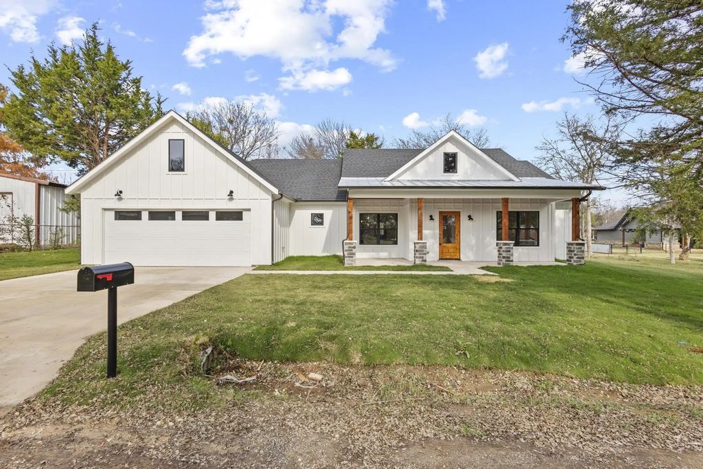 483 Maple Drive, Pottsboro