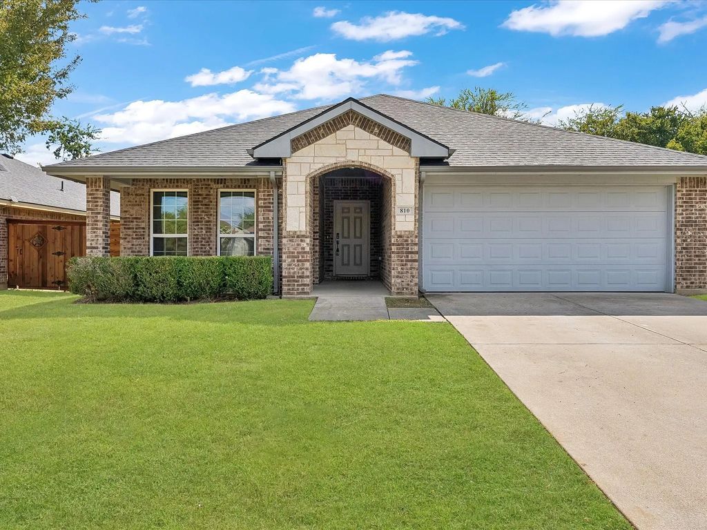 810 Ranch Road, Dallas