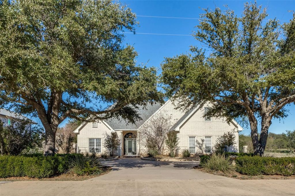 165 Glen Abbey Circle N, Possum Kingdom Lake