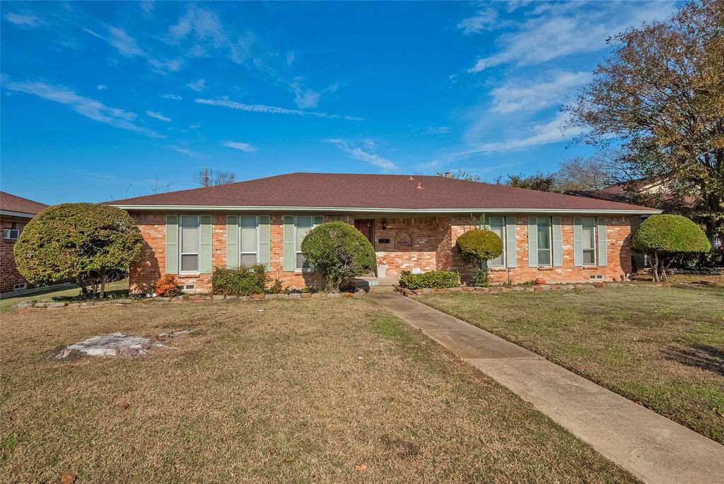 5311 Banting Way, Dallas