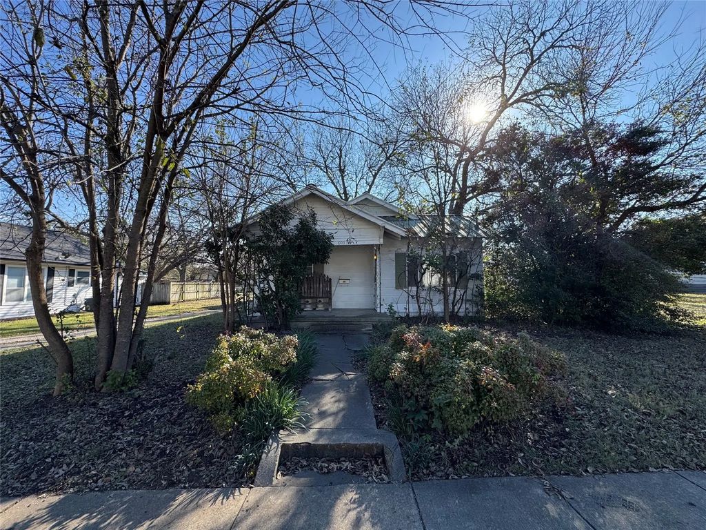 1009 W Erwin Avenue, McKinney