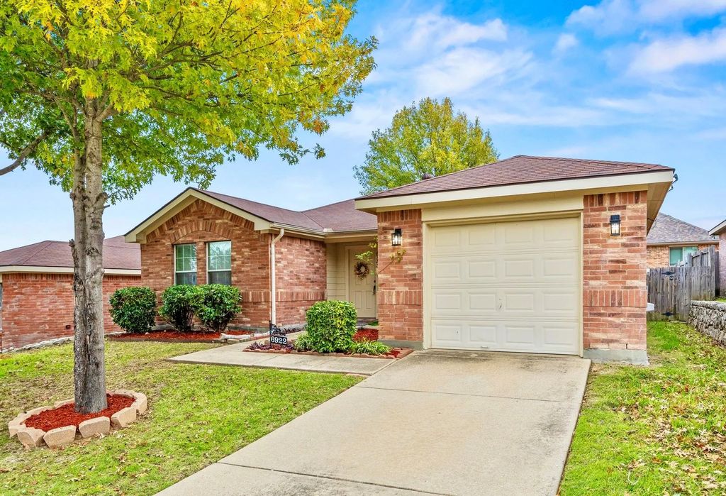 6922 Tractor Drive, Dallas