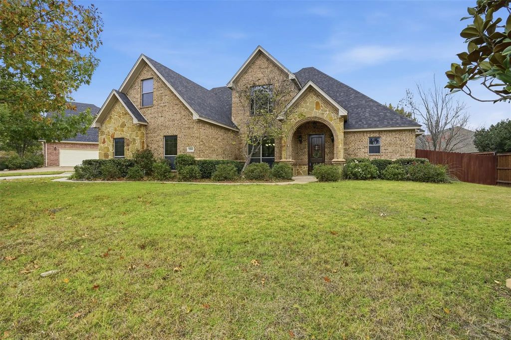 1104 Lynnwood Drive, Cleburne
