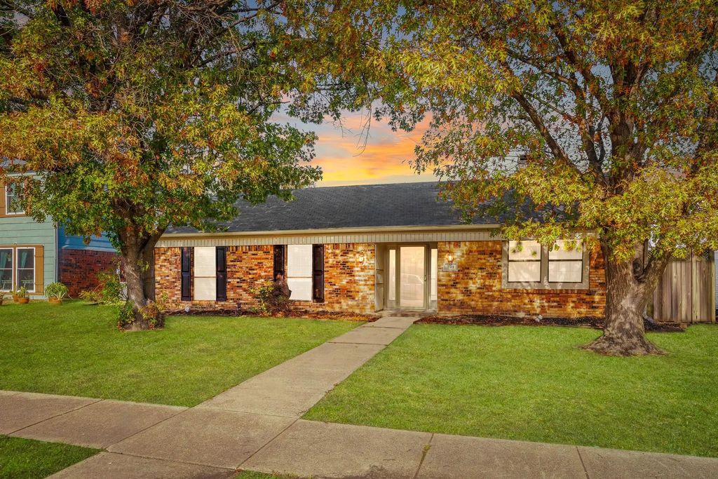 701 Melissa Lane, Garland