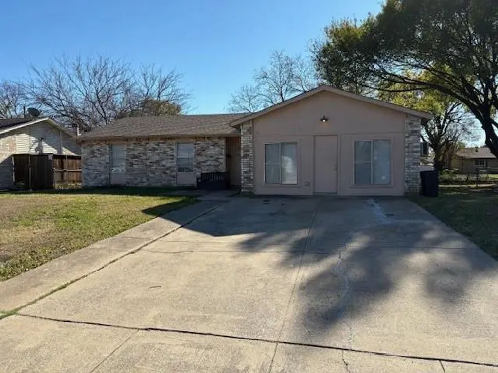 916 Tulip Trail, Mesquite