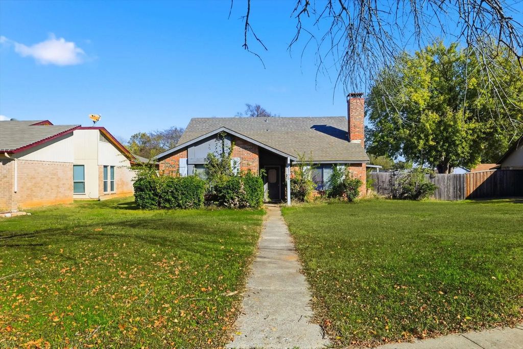 1705 Redbird Circle, Lewisville