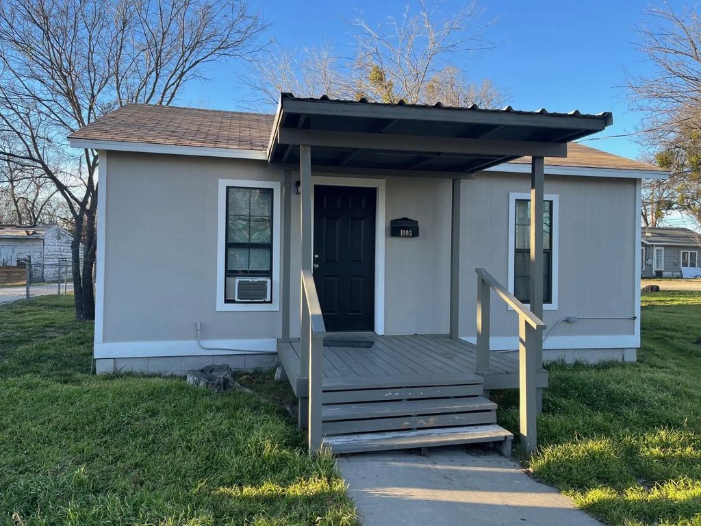 1003 Avenue I, Brownwood