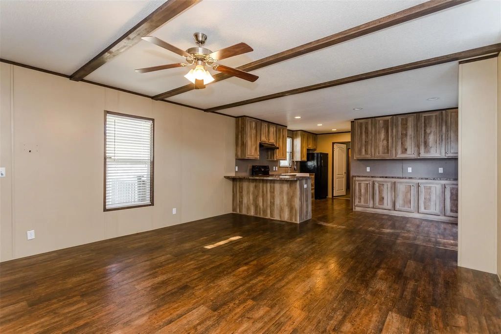 2900 S Interstate Highway 35 E 151, Waxahachie
