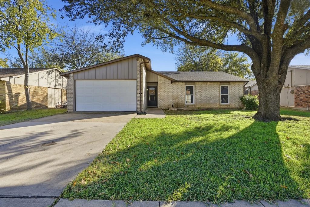 6520 Yarmouth Avenue, North Richland Hills