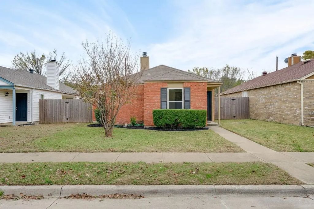 2334 Markland Street, Irving