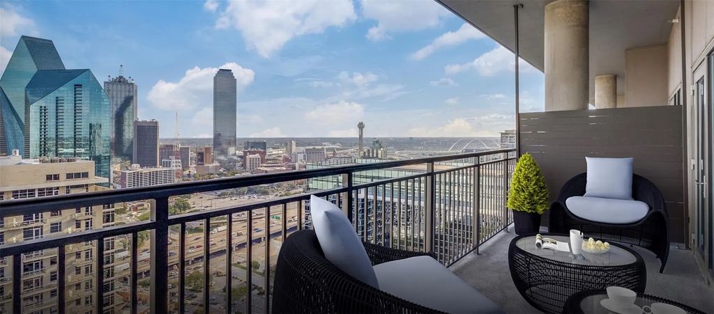 2323 N Akard Street 3102, Dallas