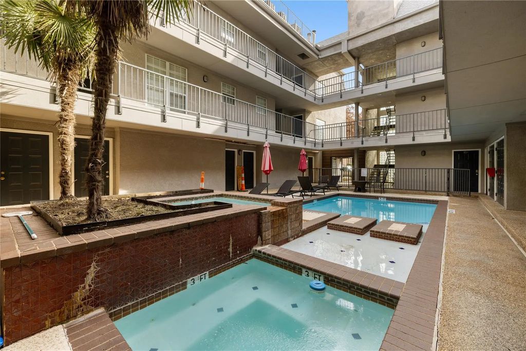4303 Buena Vista Street 303, Dallas