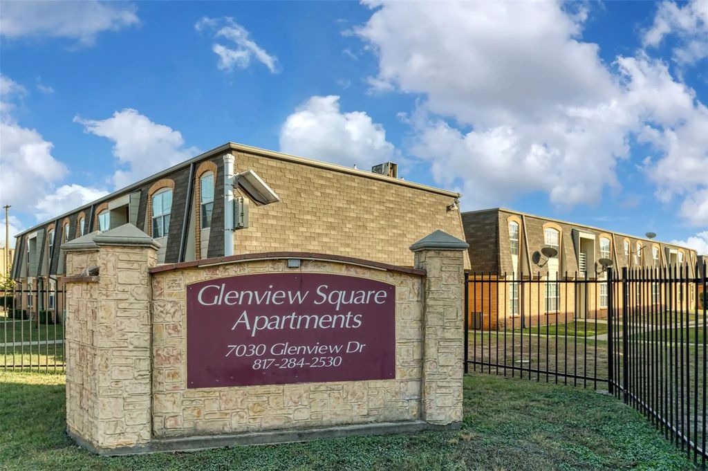 7064 Glenview Drive 92, North Richland Hills