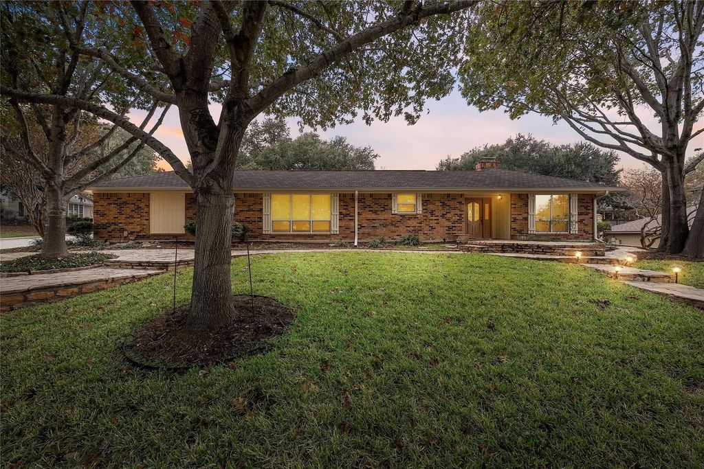 3900 Green Valley Drive, Waco