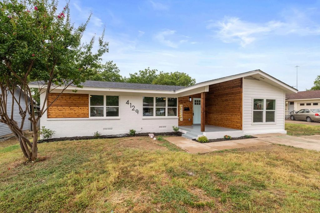 4129 Huckleberry Circle, Dallas