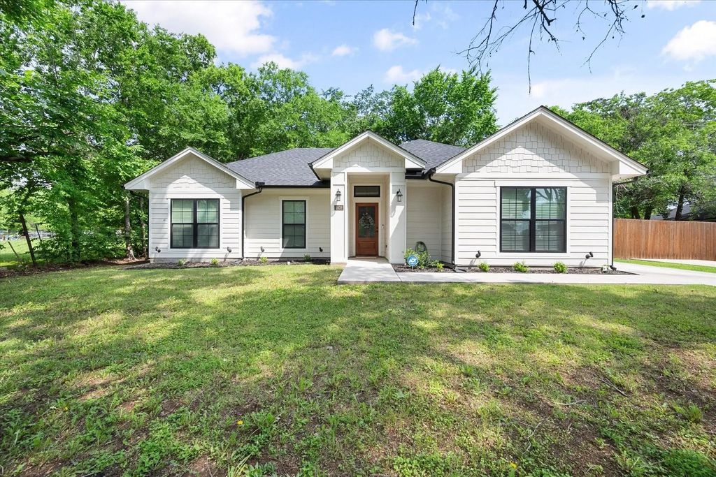 1408 W 13th Avenue, Corsicana