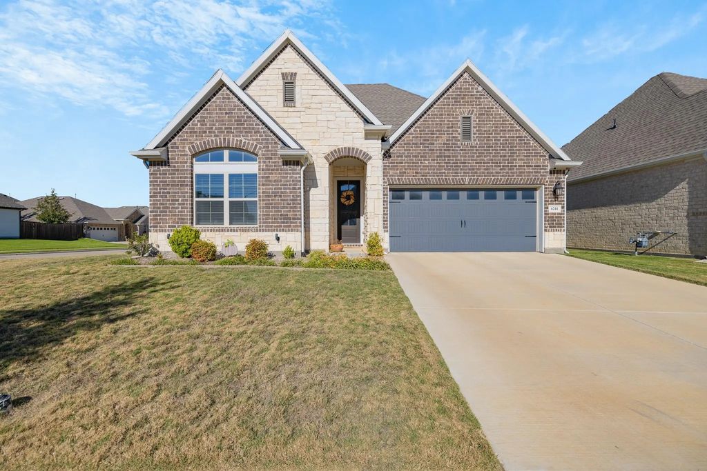 6244 Tavolo Parkway, Fort Worth