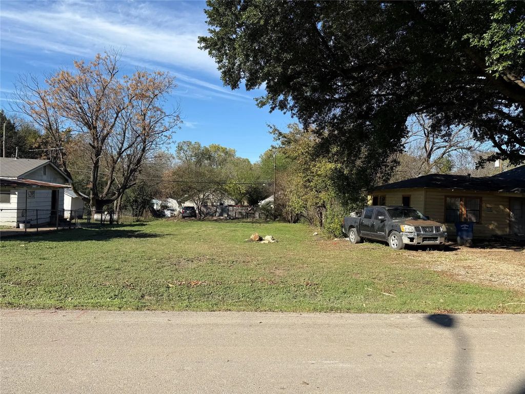2607 Fatima Avenue, Dallas