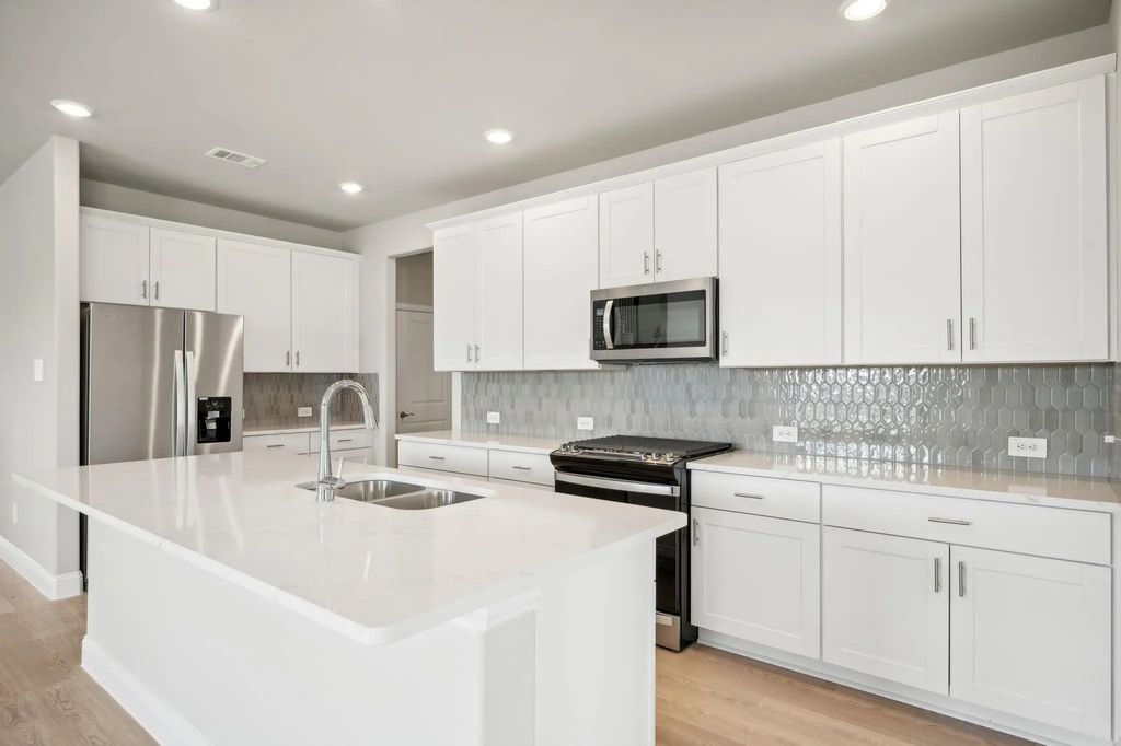 709 London Town Lane, Princeton