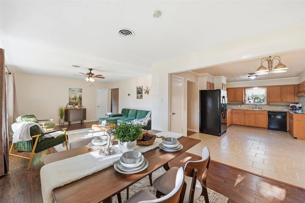 6112 Trail Lake Drive, Fort Worth