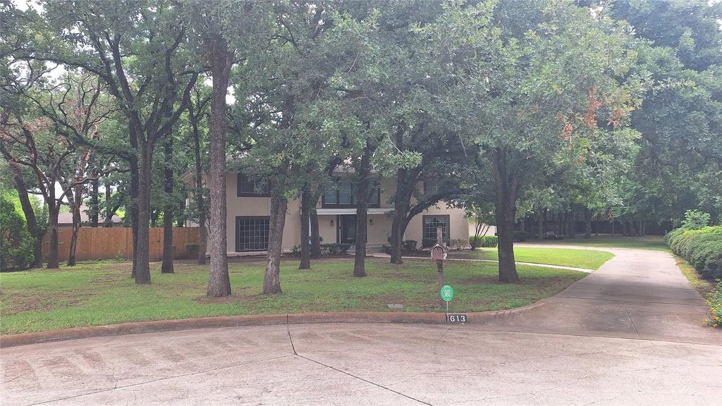 613 Colts Neck Court, Colleyville