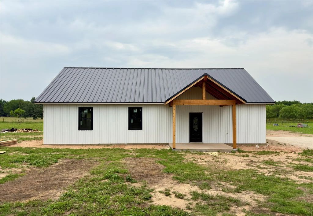 1596 Dairy Way, Gholson
